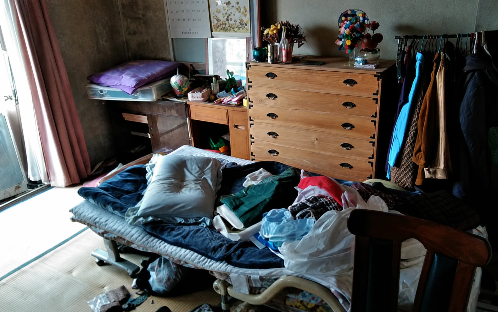 埼玉県越谷市の遺品整理前の室内