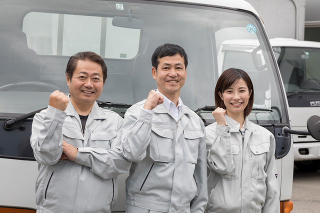 作業着の業者チーム
