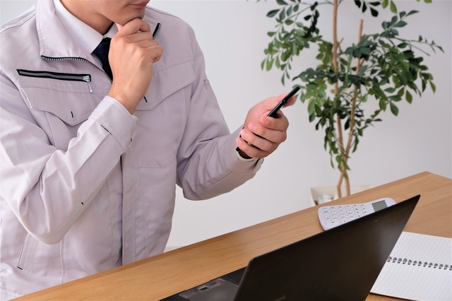 パソコンのチェックをする業者