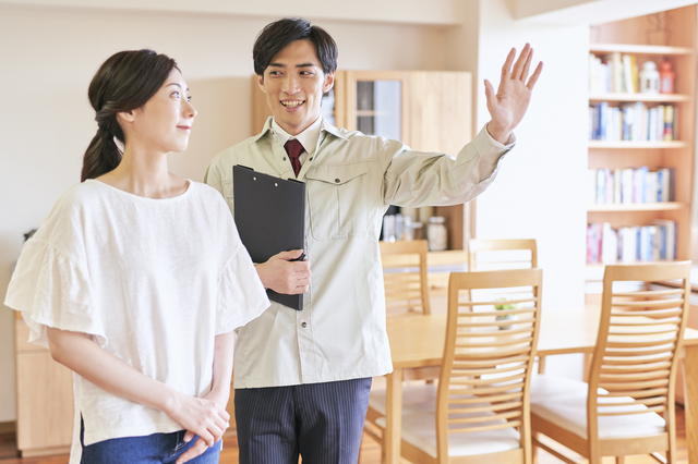 業者と女性