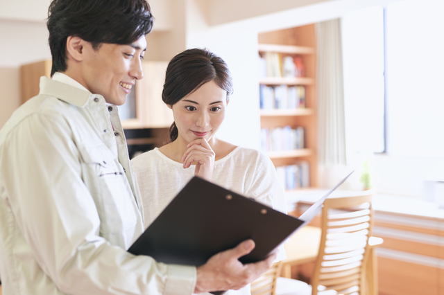 業者と女性