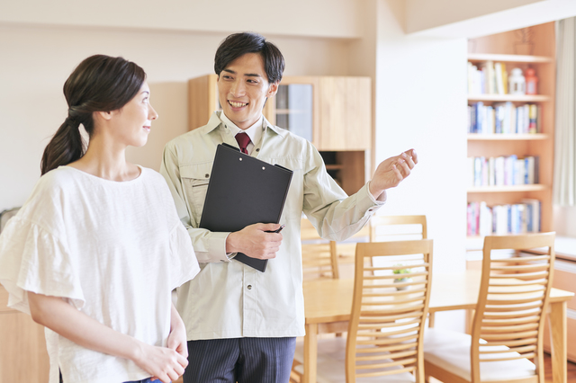 業者と女性