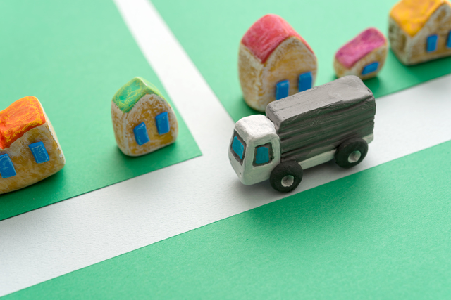 トラックと道路